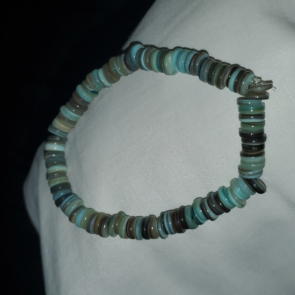 River Shell 🐚 Handmade Stretch Bracelet